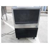 24x28x39 Ice Maker