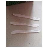 600+ Plastic Knives