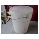 Plastic Food Container with Lid