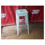 Bid x 4 : Outdoor Metal Bar Stools