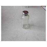 Bid x 10 : Salt and Pepper Shackers