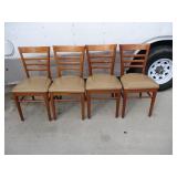 Bid x 4 : Very Nice Cushioned Dining Chairs