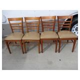 Bid x 4 : Very Nice Cushioned Dining Chairs