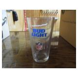 Bid x 24 : Bud Light NFL Pint Glasses