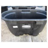 100 gallon Rubbermaid Tub    (378 Liter)