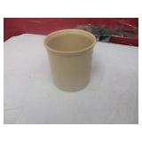 Bid x 9 : Salad Dressing Containers