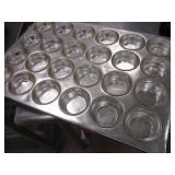 Bid x 10 : Full Size Cupcake Pans 26"x14"