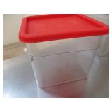 Bid X 10 : Food Storage Containers w/ Lids