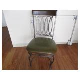 Bid X 4 : High Back Cushioned Dining Chairs