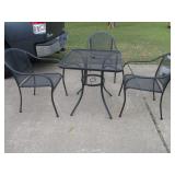 Outdoor Patio Table w/3 Chairs