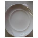 Bid x 8 : 11" Ceramic Plates