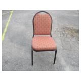 Bid x 4 : Very Nice Cushioned Dining Chairs