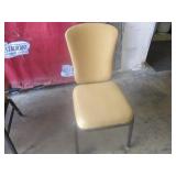 Bid x 4 : Nice Cushioned Dining Chairs