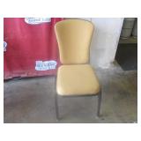 Bid x 4 : Nice Cushioned Dining Chairs