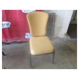 Bid x 4 : Nice Cushioned Dining Chairs