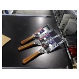 Bid X 3: New Dexter 4"X 2" Turner