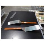 Bid X 5: New Winco 8"X3" Offset Giant Turner