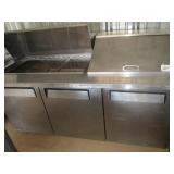 Refrigerated Prep Table w/3 Doors