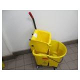 Mop Bucket and Wringer