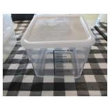 Lot of 4 Food Storage w/Lid