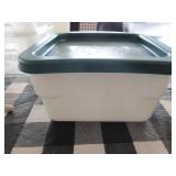 Lot of 5 Food Storage w/Lid