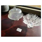 Lot of 2 Decorative Displays