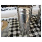 Lot of 6 Seasoning Shakers