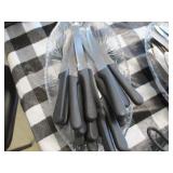 Lot of 20 Sharp Knives