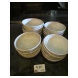 Lot of 17 Bowls, 7.5"