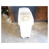 21 Gallon Ingredient Bin