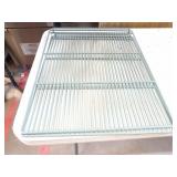 Bid X2: Nice Refrigerator Shelves 20.5'X24'