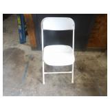 Bid x4: White Foldable Chairs