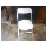 Bid x4: White Foldable Chairs