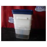 Bid x 4: 12qt Food Containers w/ Lids