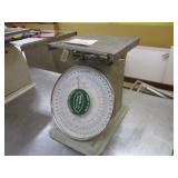 Yamato Accu-Weigh Universal 50 lb Dial Scale
