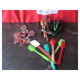 Misc. Spatulas/Tongs/Cocktail Strainers