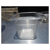 Lot of 10: Food Containers