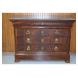 Lot 2813