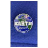 1993 Hollywood Star Trek Episode Pin 1.25"