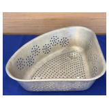 3 Sided Aluminum Strainer 9"