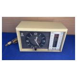 GE Model C4500A AM FM Clock Radio works