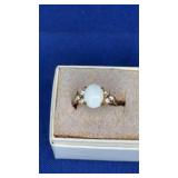 sz 7.25 Opal Ring Gold Tone unmarked