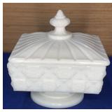 Westmoreland Old Quilt Pattern Pedestal Candy 5"