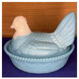 Westmorland 5.5 Hen on Nest Blue/White Slag  note
