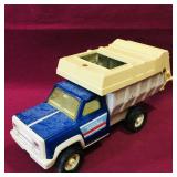 Metal Tonka Dump Truck (Vintage) Metal Tonka Dump Truck (Vintage)
