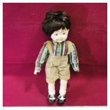 1990 Heritage Mint Porcelain Doll (14 1/2' Tall) 1990 Heritage Mint Porcelain Doll (14 1/2' Tall)