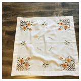 Vintage Tablecloth (34' x 34') Vintage Tablecloth (34' x 34')