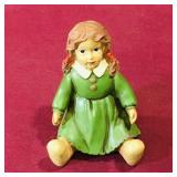 Vintage Resin Figurine (3 1/2' Tall) Vintage Resin Figurine (3 1/2' Tall)