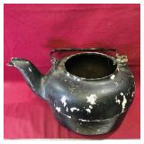 Antique Cast Iron Kettle (8' x 13 1/2' x 10')