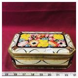 Vintage Tin Container (3' x 8' x 5')